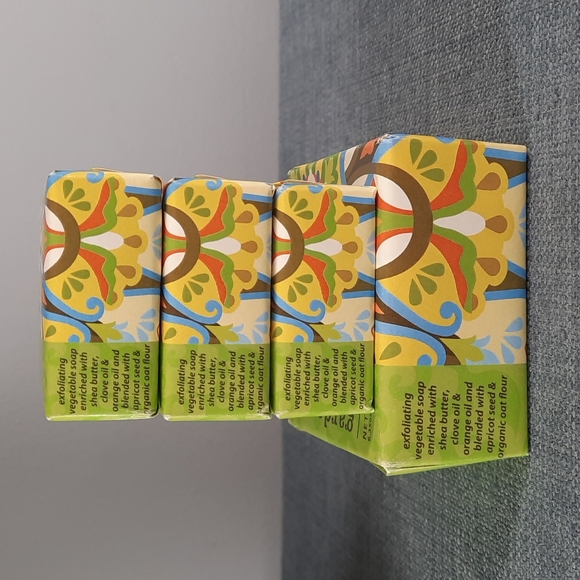 Gardeners Shea Butter Spa Bar Bath Soap Set 2oz 6.35oz Bars Exfoliating - Picture 3 of 4